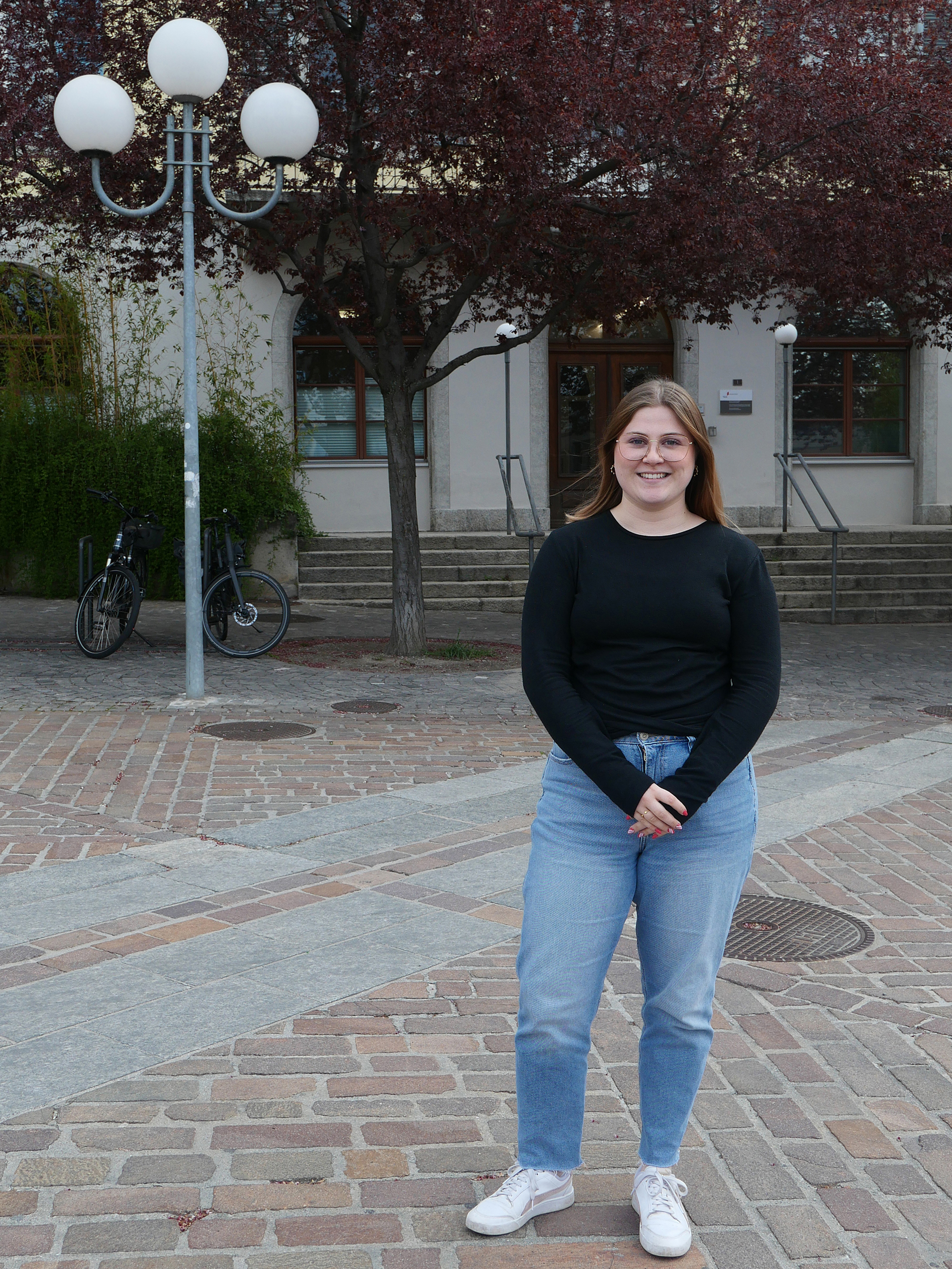 Laura Crettenand, stagiaire au Service de l’enseignement